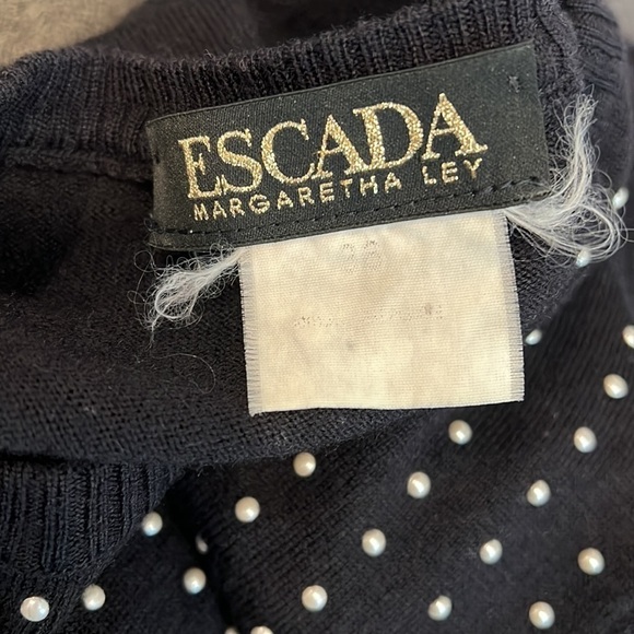 Vintage Escada Black Wool Short Sleeve Sweater with Pearl Studded Accents 36/XS - Picture 7 of 8